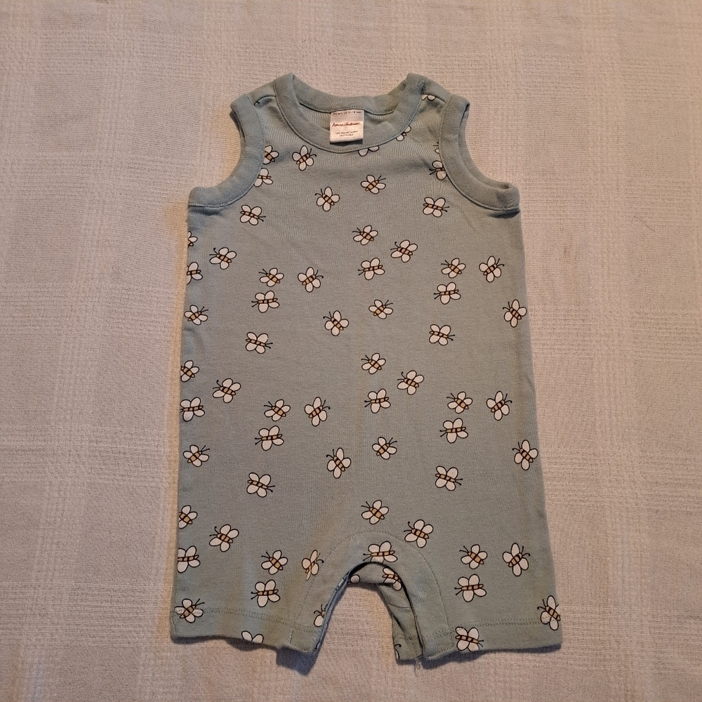 Hanna Andersson boys size 75 or 12-18 months bumble bee shorts romper